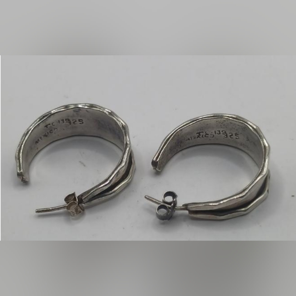Sterling Silver Ripple Hoop Earrings - Silver